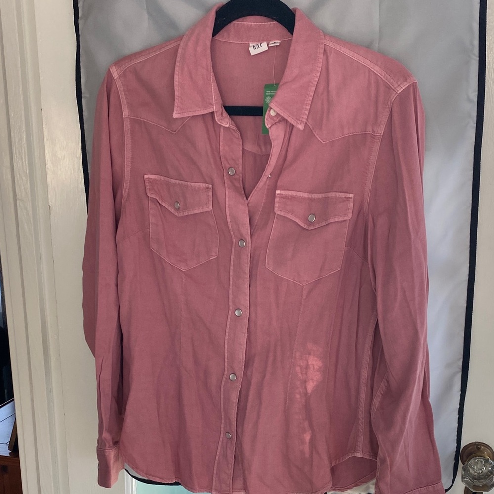 GAP Rose Button-Up Shirt